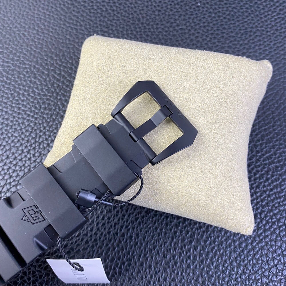 Pa*e*a1 Submersible 44mm