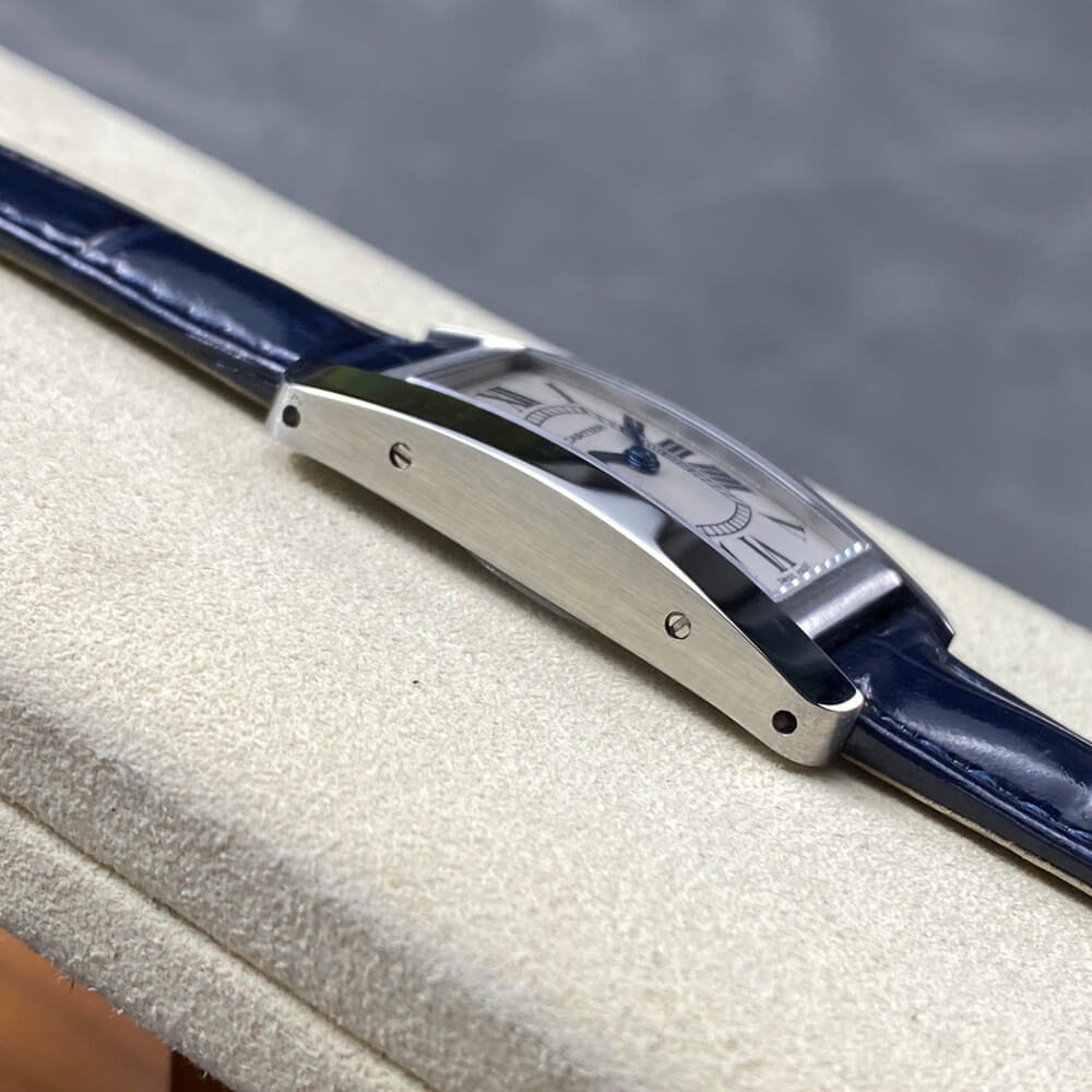 Ca*t1er Tank Americaine watch