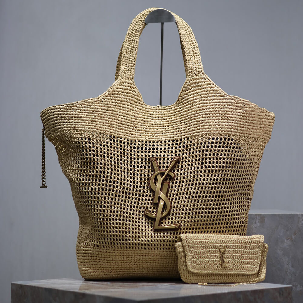 Y51 ICARE maxi shopping bag in quilted lambskin