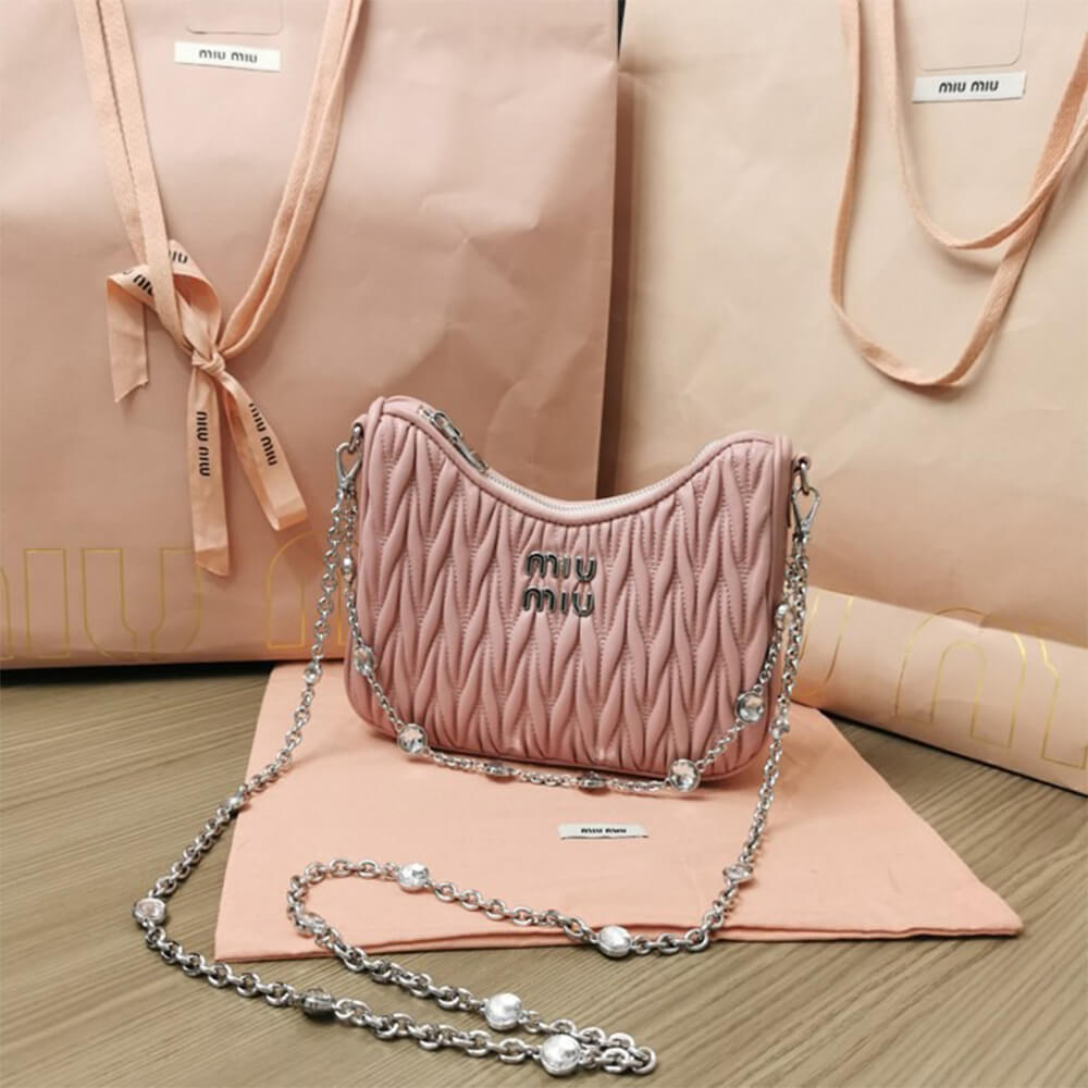 M1um1u  Matelasse nappa leather shoulder bag