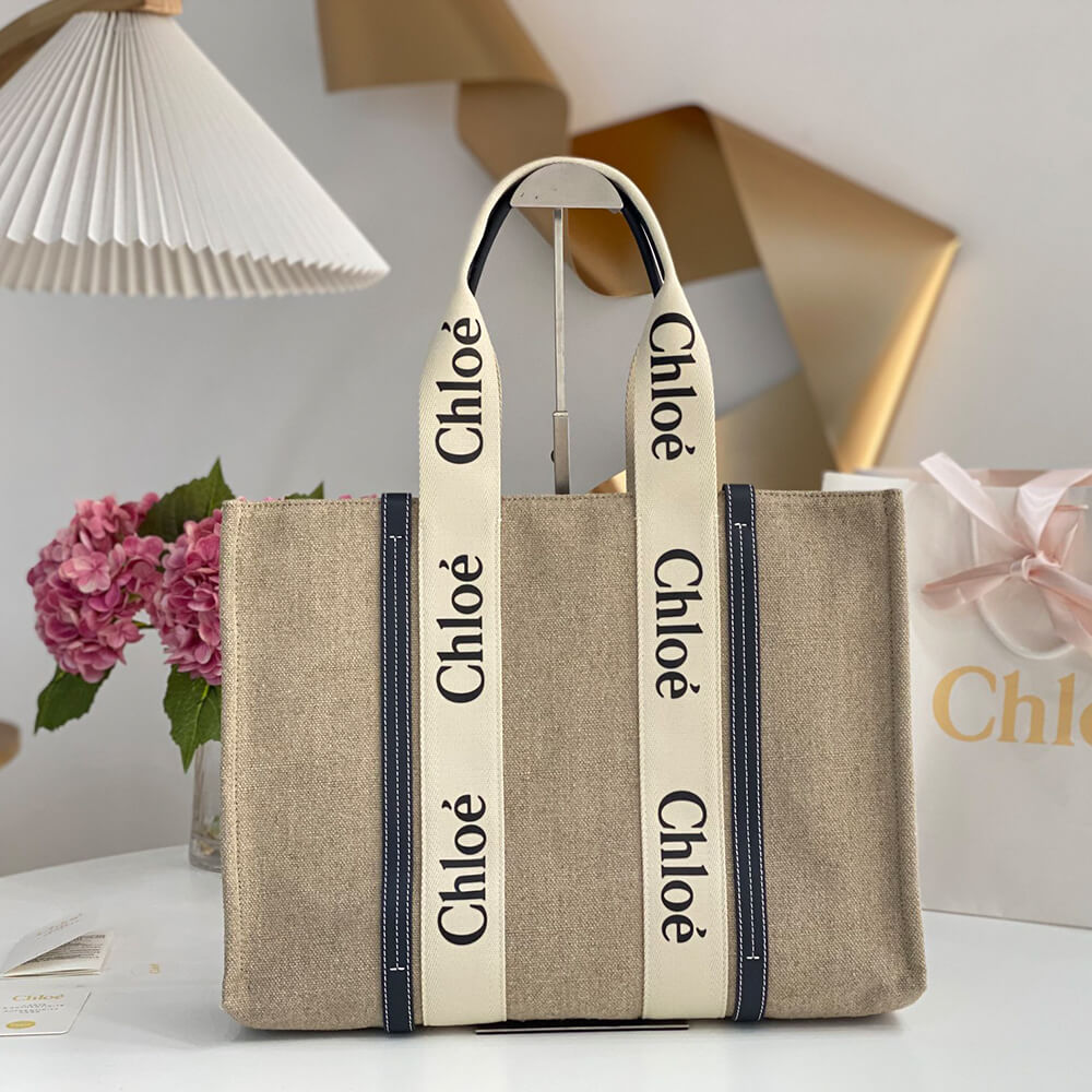 Ch10e  large woody tote bag in linen