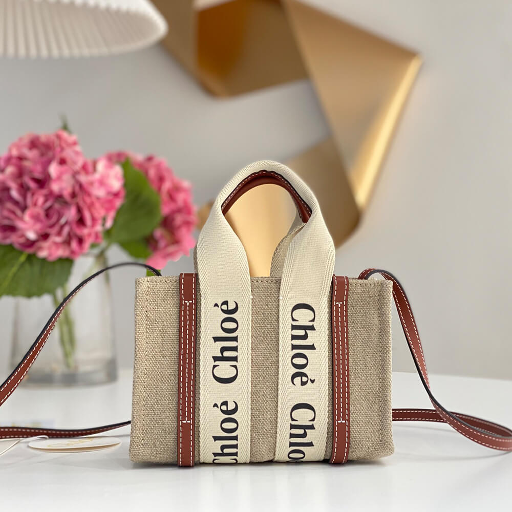Ch10e   mini woody tote bag in linen