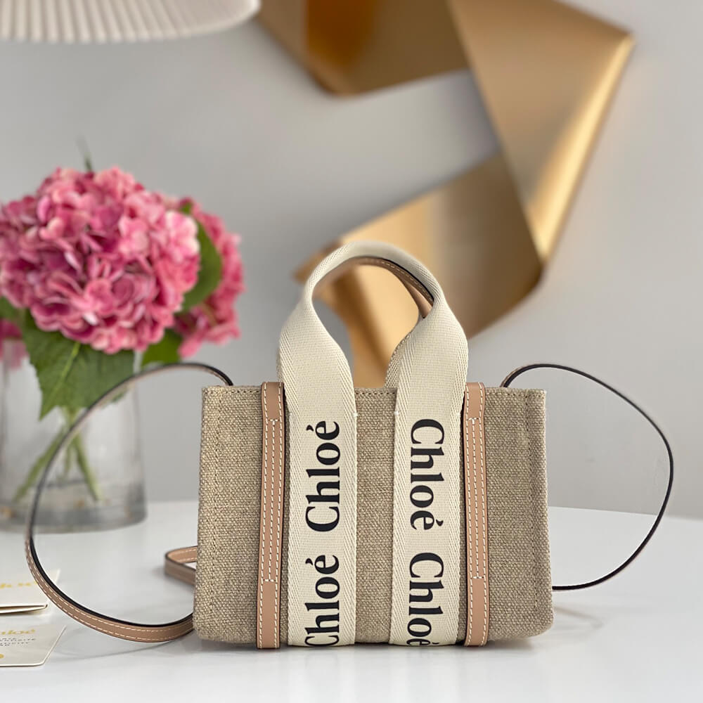 Ch10e   mini woody tote bag in linen