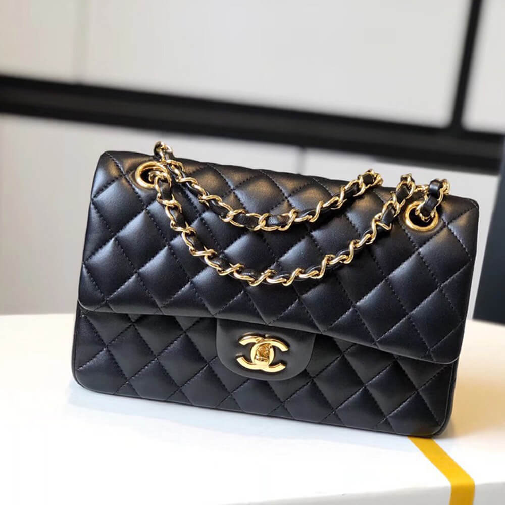 Ch**el Small Classic Flap Handbag(HIGH-END GRADE)