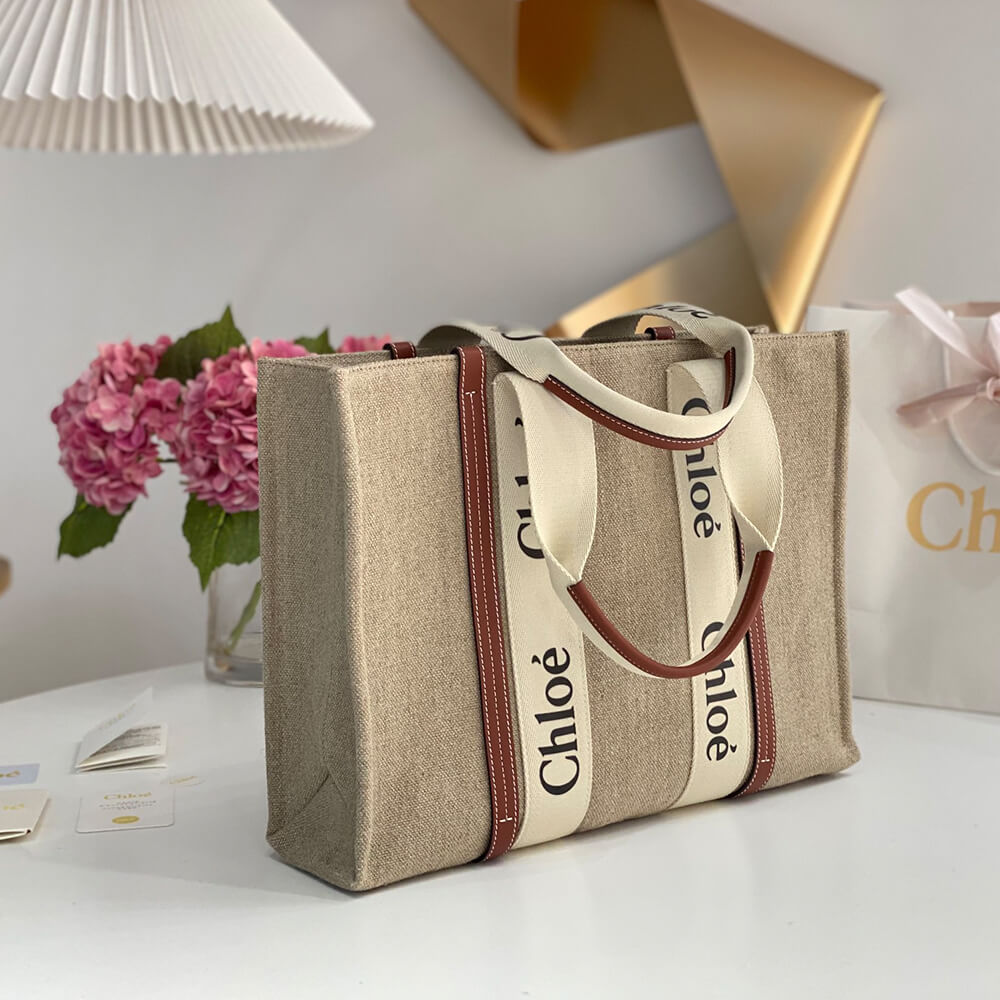 Ch10e  large woody tote bag in linen
