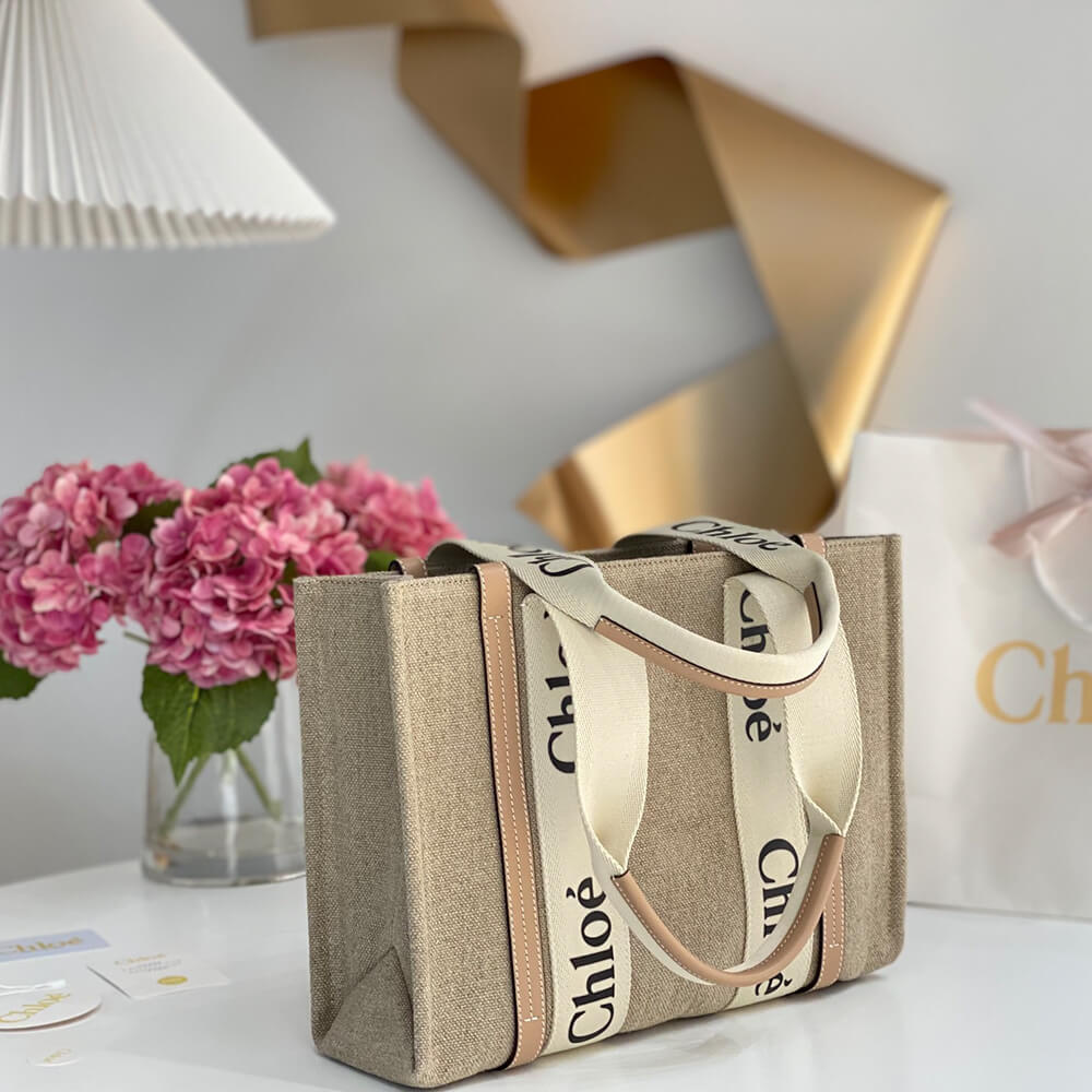 Ch10e  woody tote bag in linen