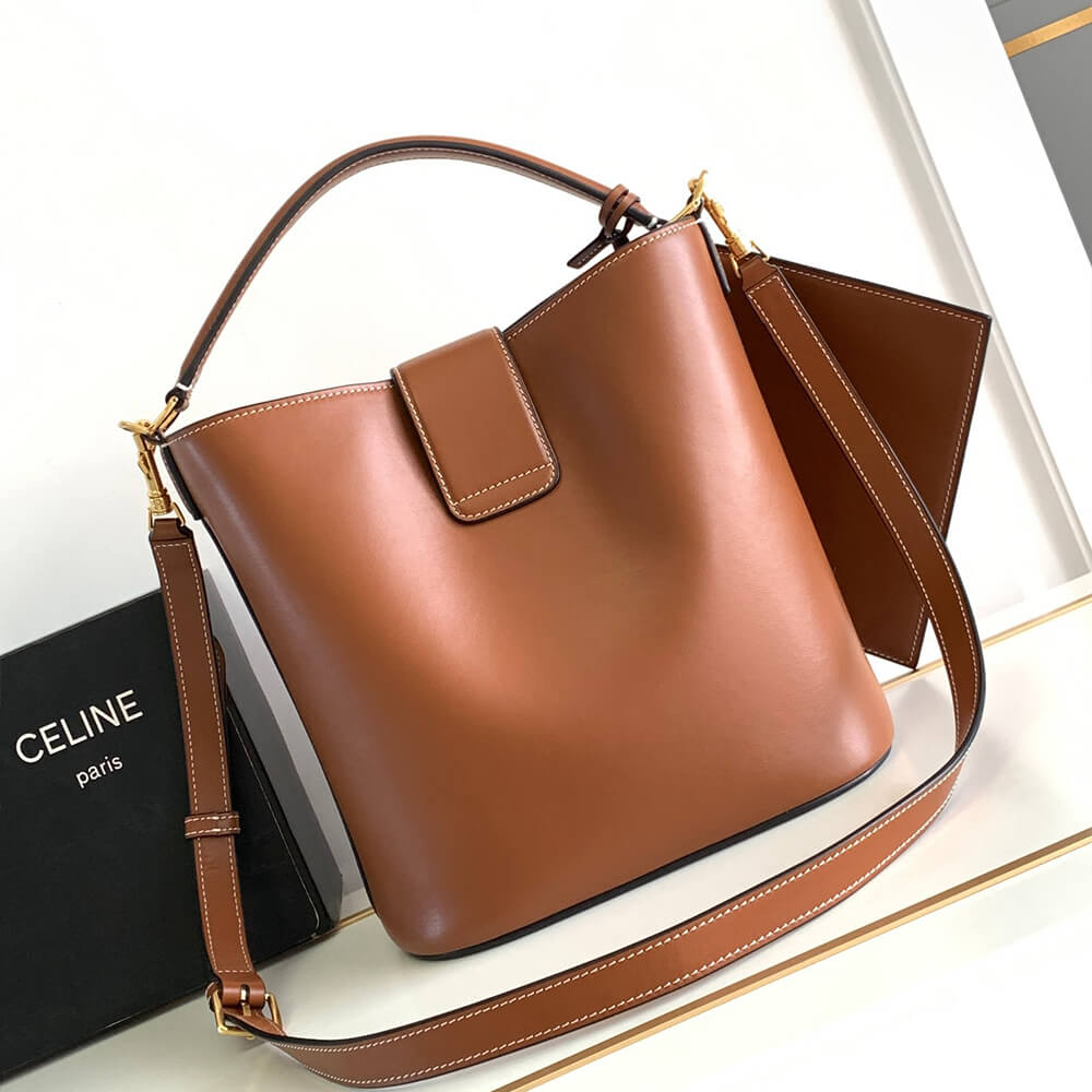 Ce1i*e MEDIUM L0visE BAG in SUEDE CALFSKIN