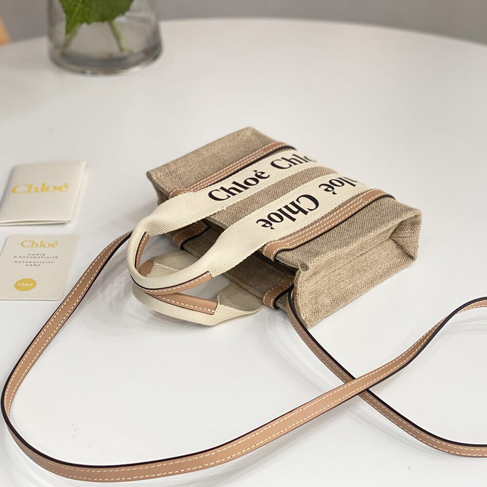 Ch10e   mini woody tote bag in linen