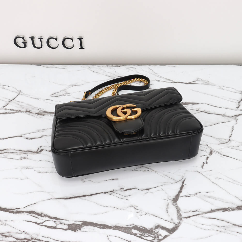 GG Marmont medium shoulder bag