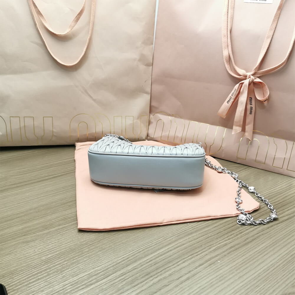 M1um1u  Matelasse nappa leather shoulder bag
