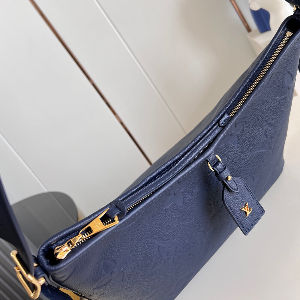 LV  CarryAll MM