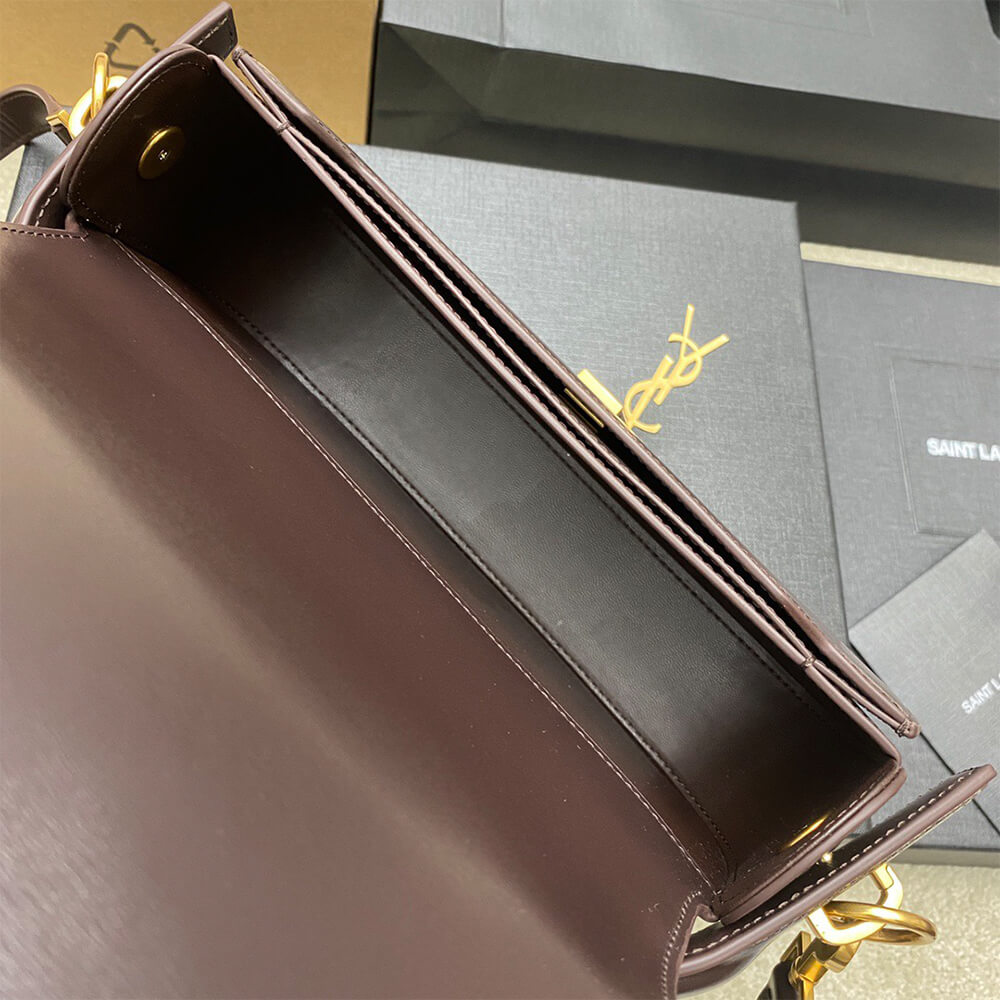 Y51 voltaire in box Sa1nt Lau*nt