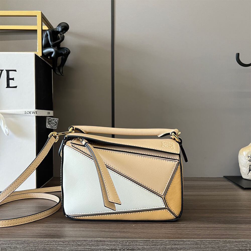 L0ew* Mini Puzzle bag