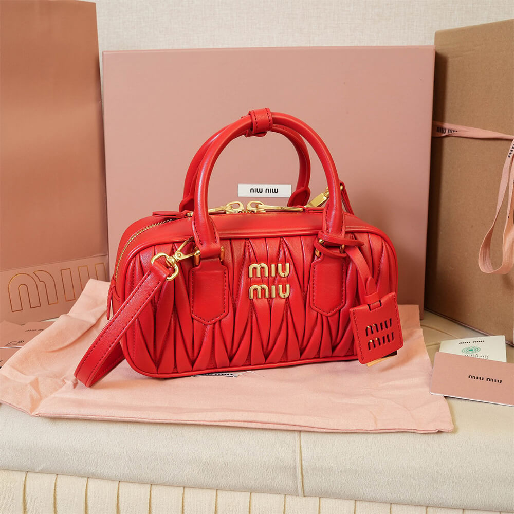 M1um1u Large Arcadie matelasse nappa Bag(HIGH-END GRADE)