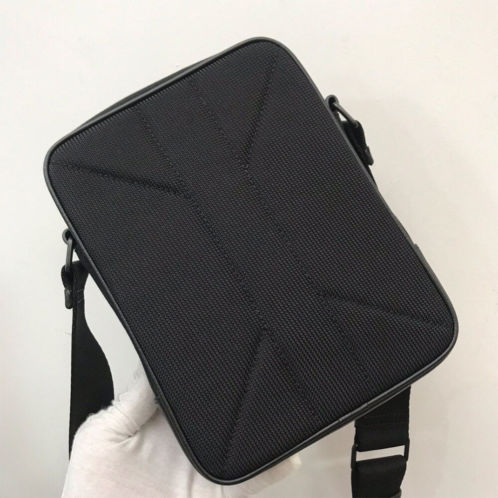 Bv*b*rry Freddie Bag