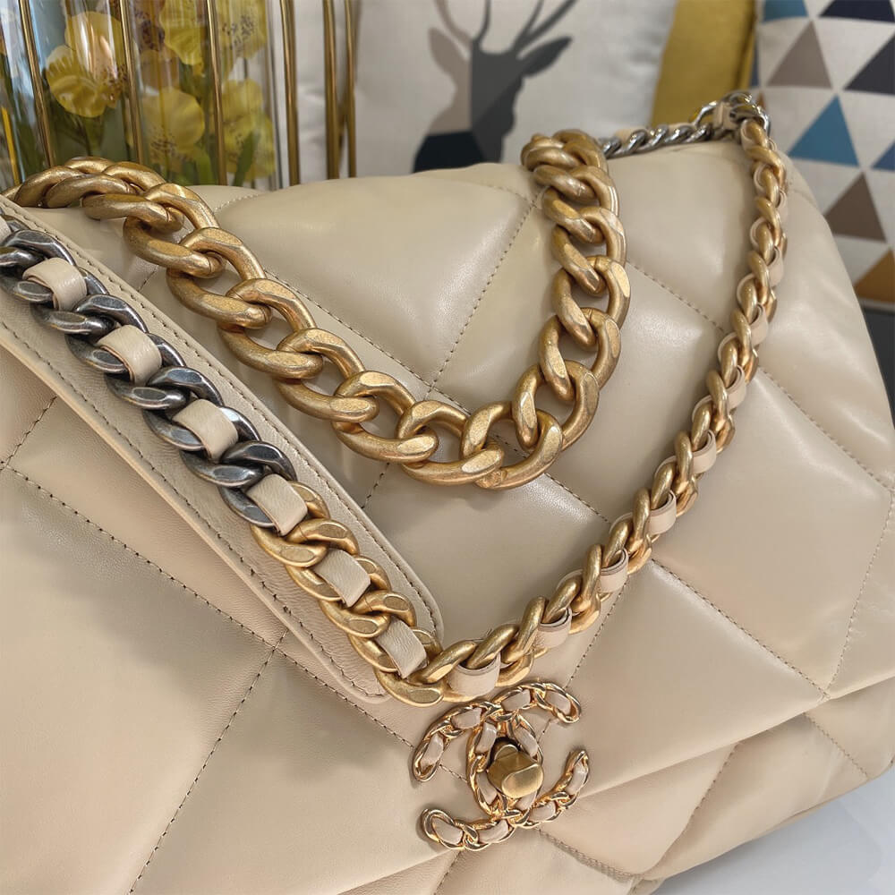 Ch**el 19 Maxi Handbag(HIGH-END GRADE)