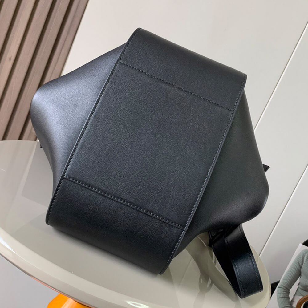 L0ew* Small Hammock bag in soft grained calfskin