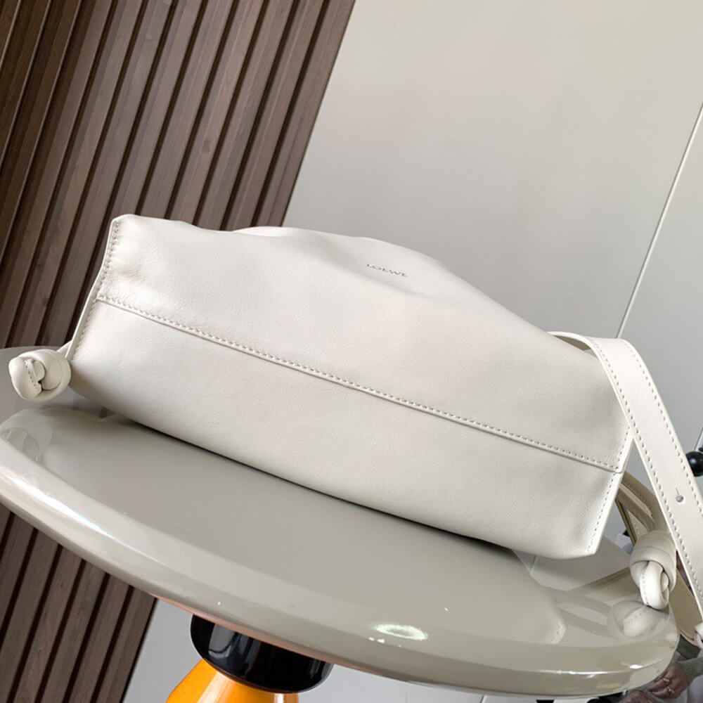 L0ew* Medium Flamenco clutch in nappa calfskin(HIGH-END GRADE)