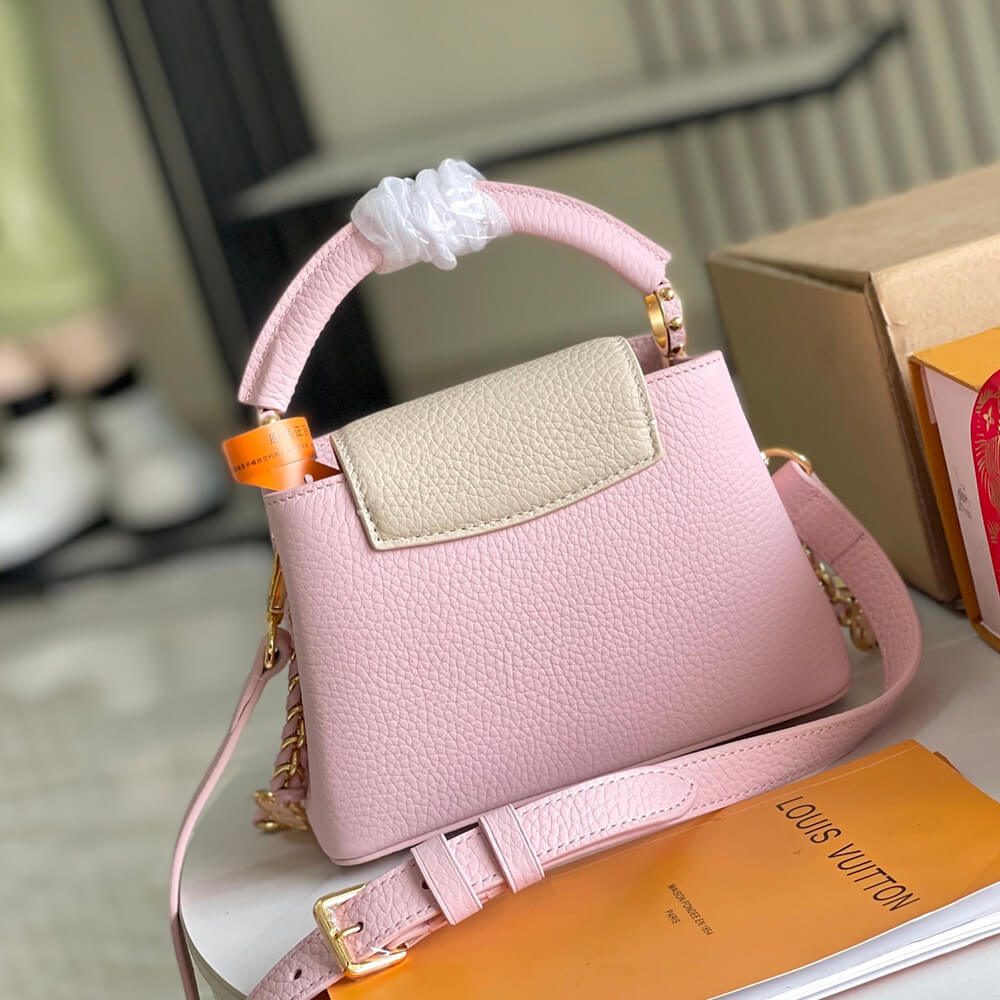 LV Pochette Métis East West