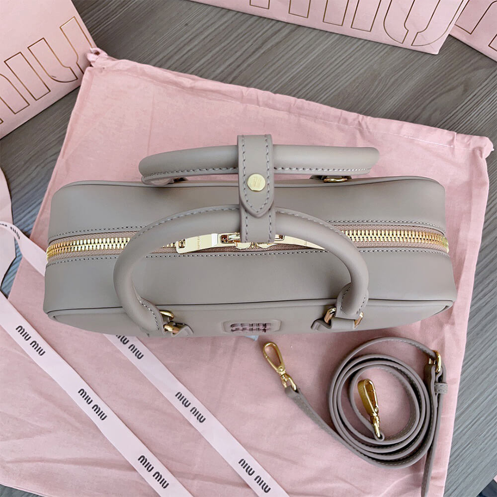 M1um1u Large Arcadie Leather Bag(HIGH-END GRADE)