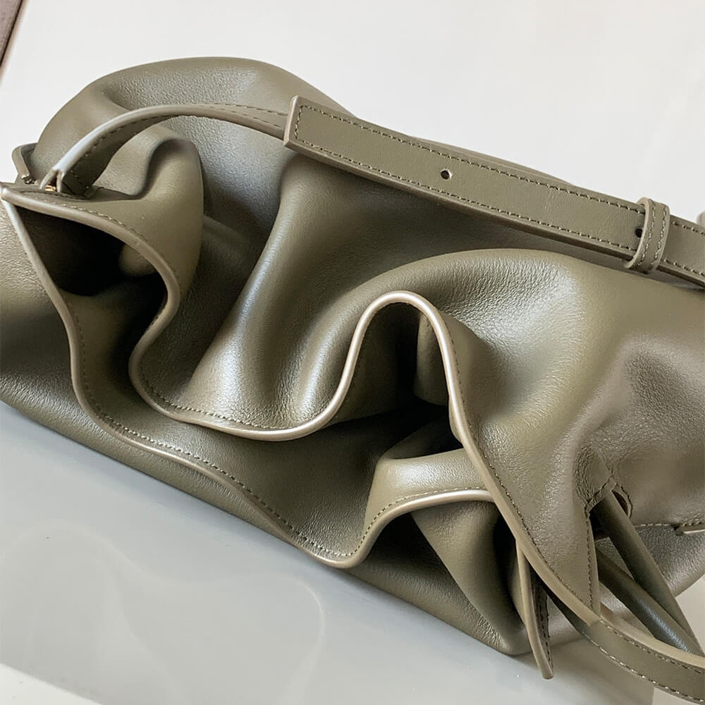 L0ew* Medium Flamenco clutch in nappa calfskin(HIGH-END GRADE)