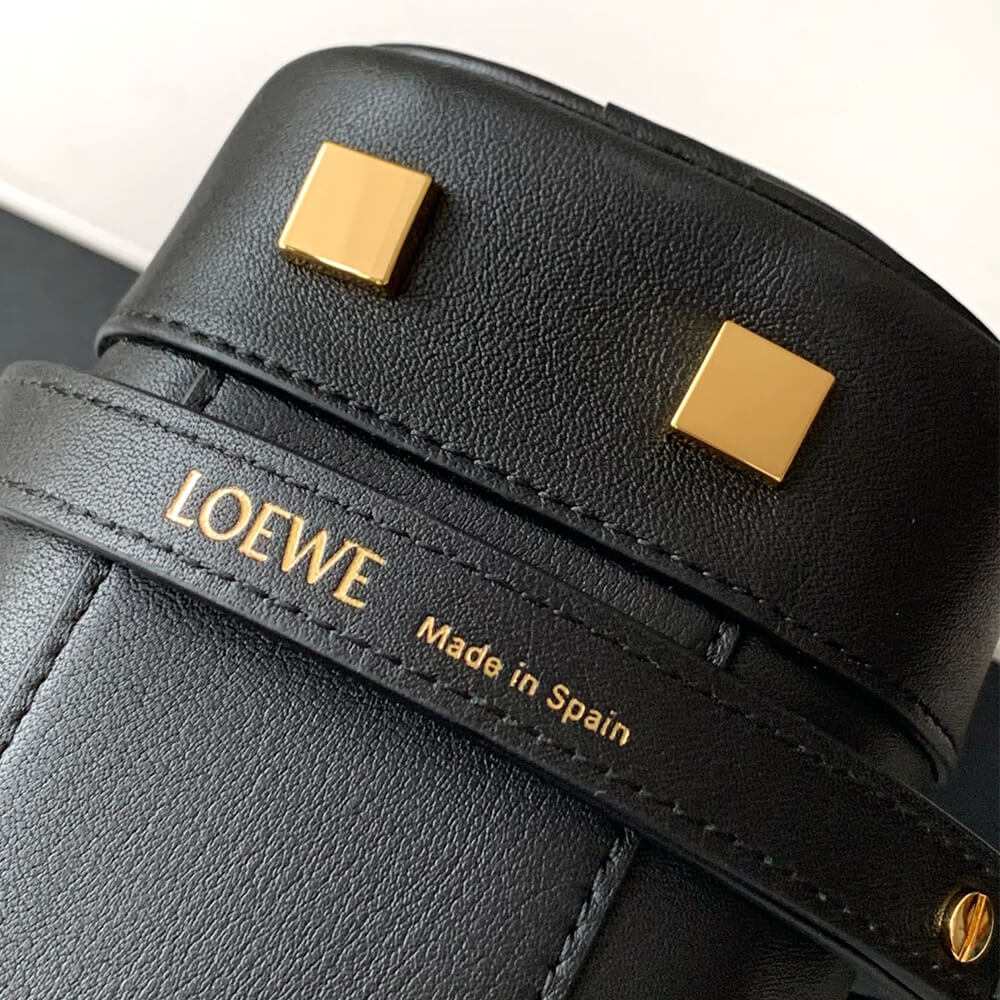 L0ew* Amazona 23 Cropped bag in nappa calfskin(HIGH-END GRADE)