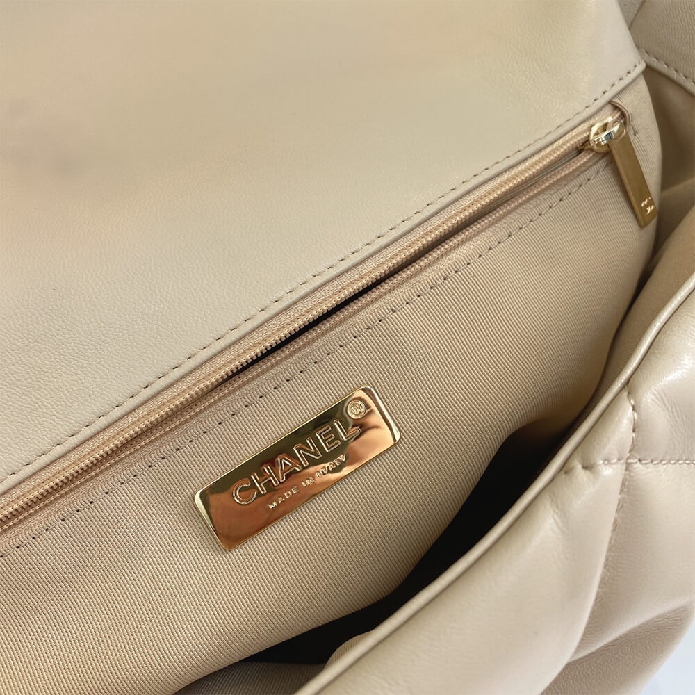 Ch**el 19 Maxi Handbag(HIGH-END GRADE)