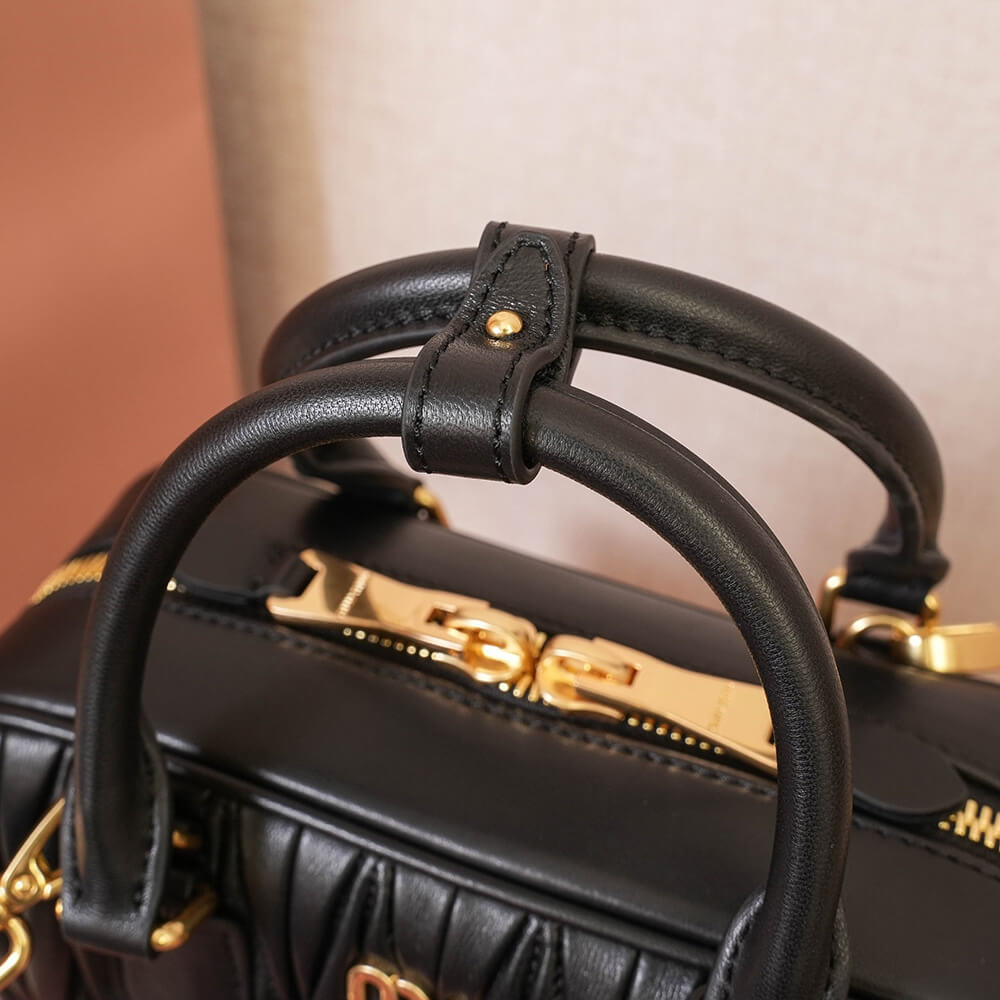 M1um1u Large Arcadie matelasse nappa Bag(HIGH-END GRADE)
