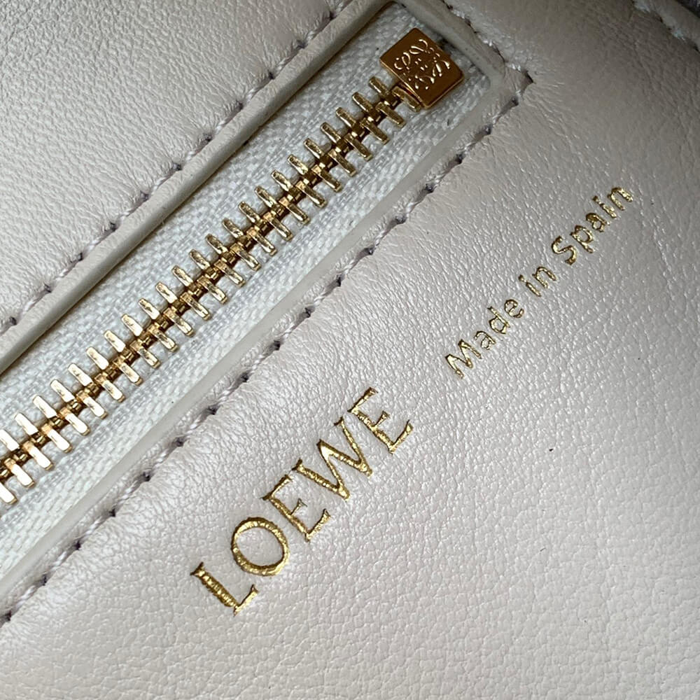 L0ew* Small Squeeze bag in nappa lambskin