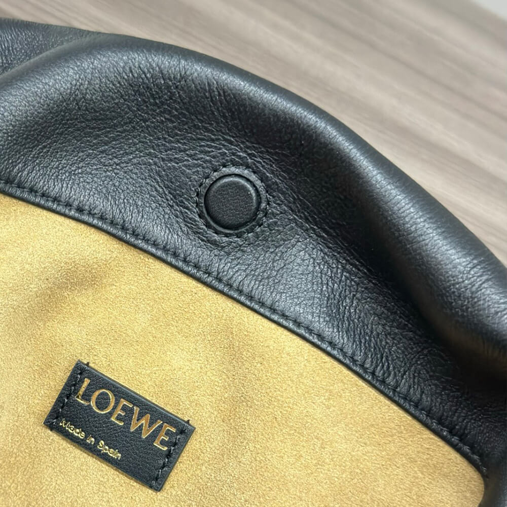 L0ew* Medium Flamenco purse in mellow nappa lambskin