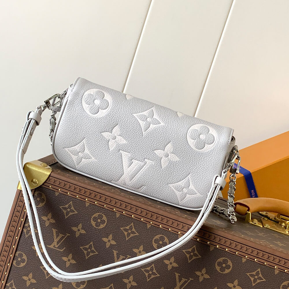 LV  Wallet On Chain Ivy