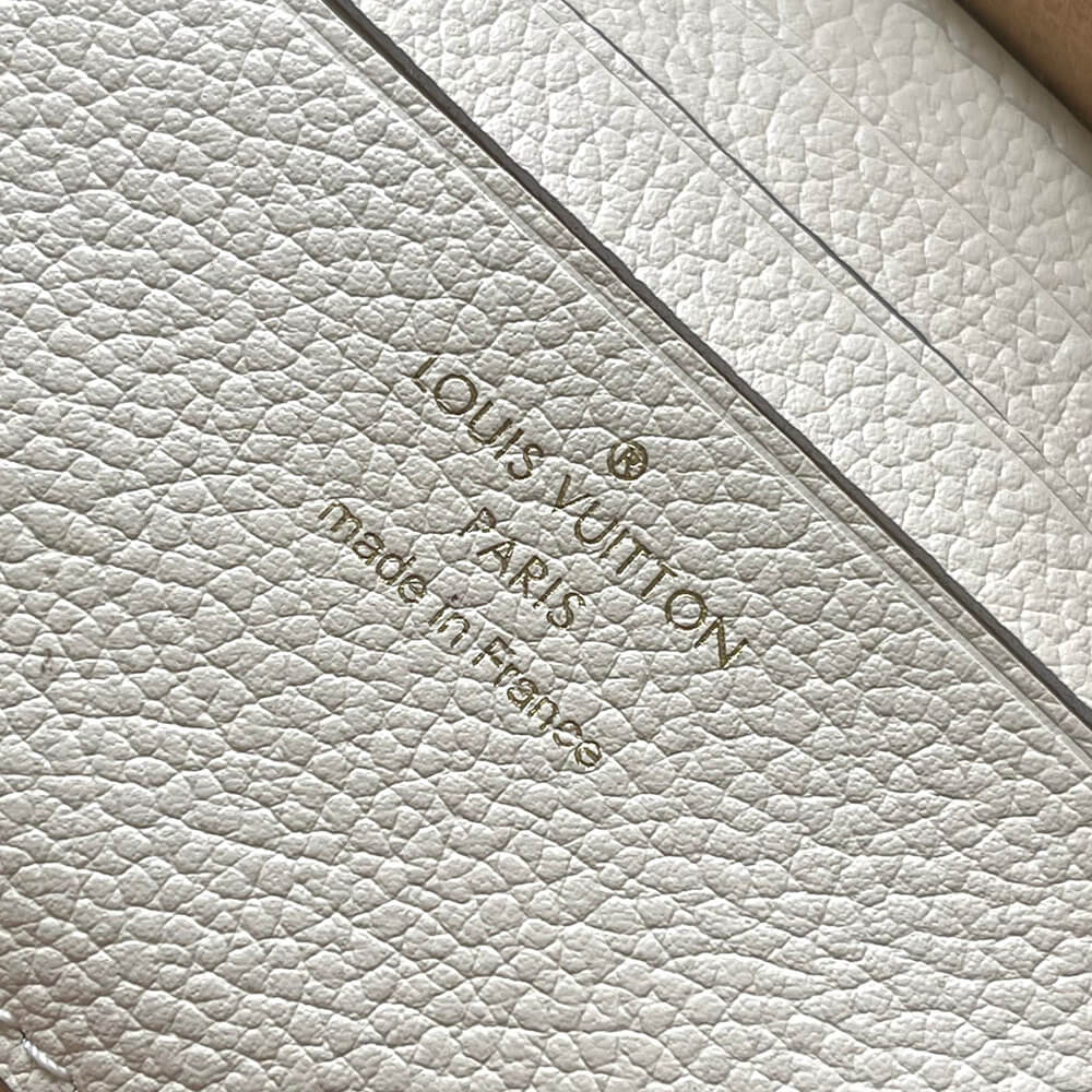 LV Wallet On Chain Ivy