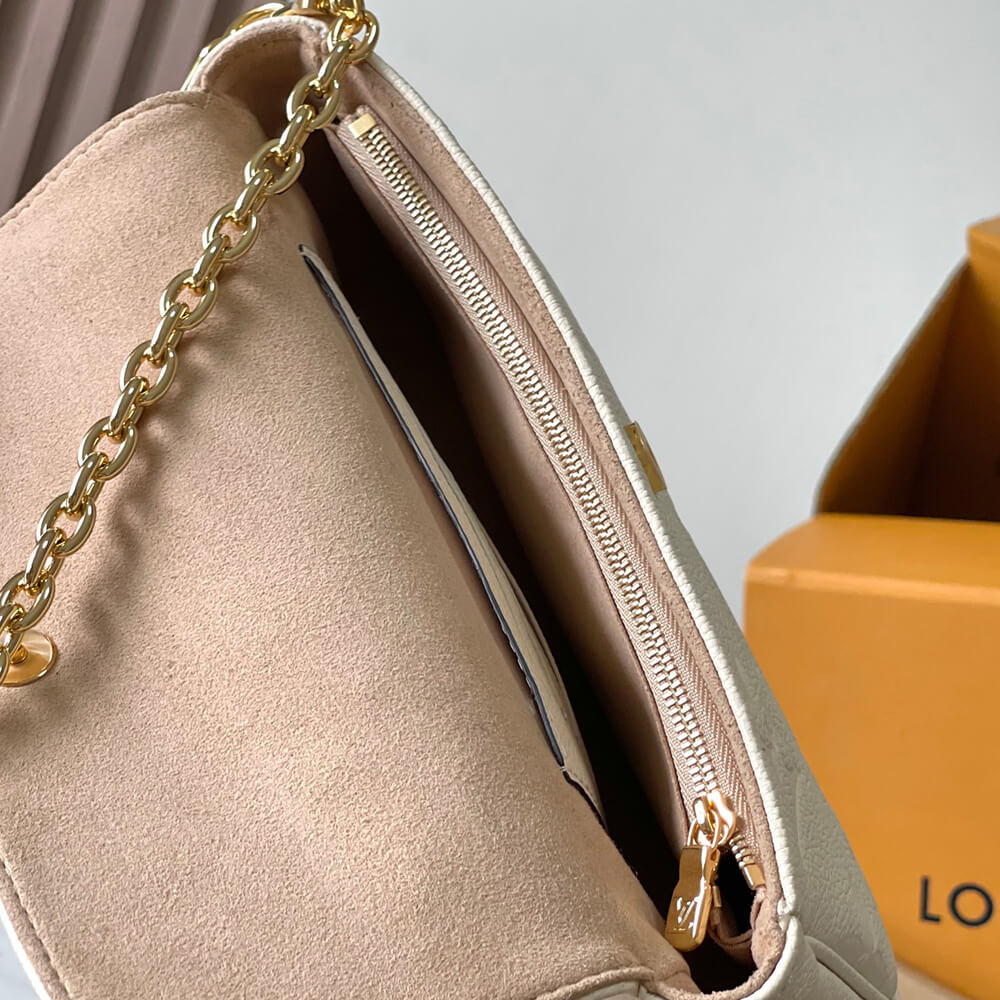 LV Wallet On Chain Ivy