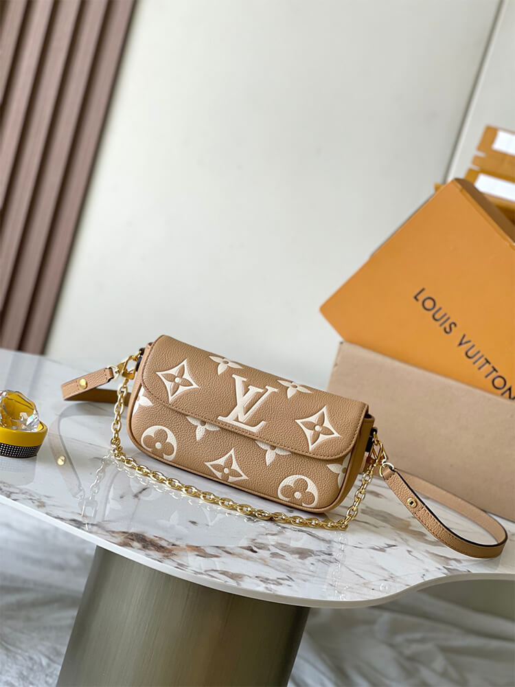 LV  Wallet On Chain Ivy