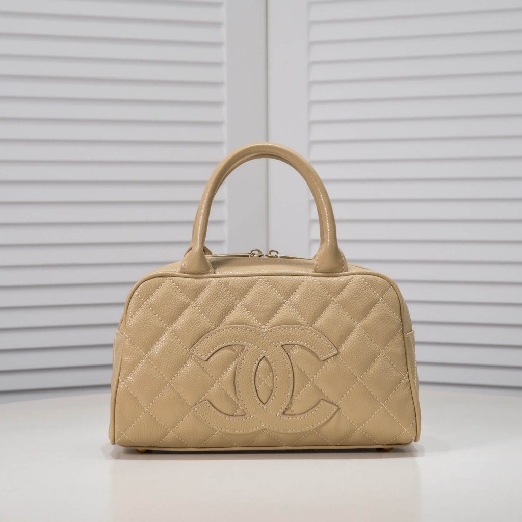 Ch**el Medium Vintage Boston Bag