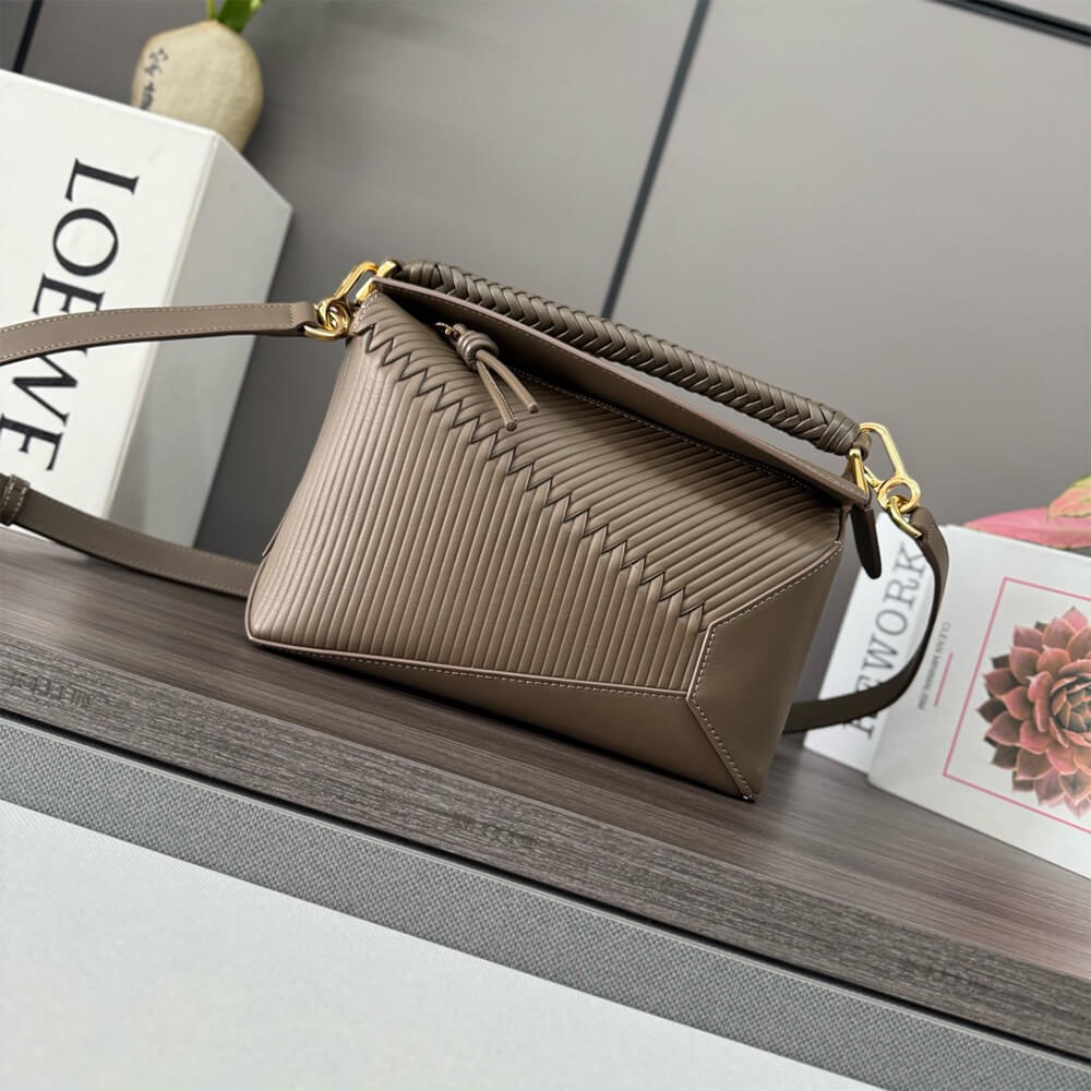 L0ew* Small Puzzle bag in calfskin(HIGH-END GRADE)
