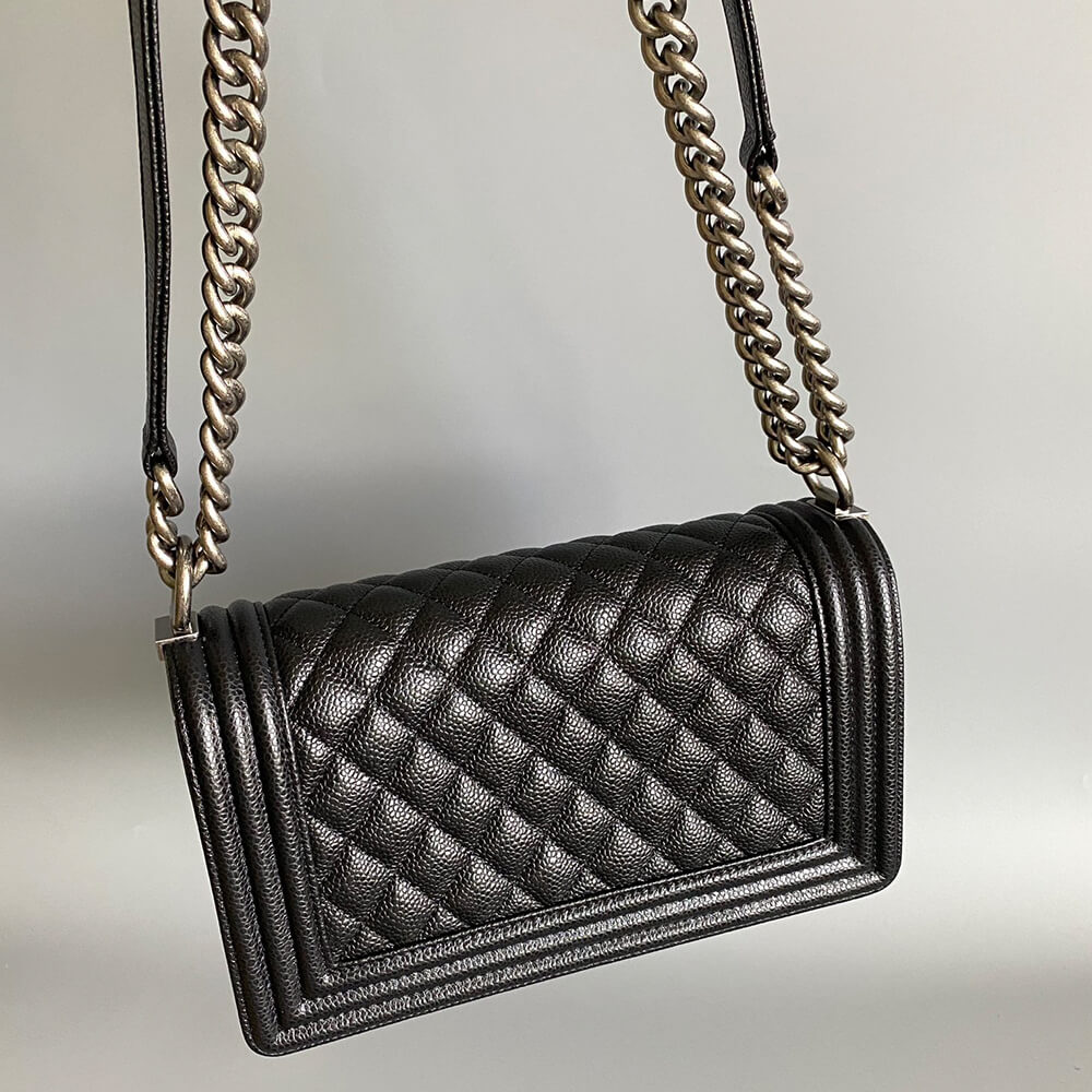 BOY Ch**el HANDBAG(TAX-FREE GRADE)