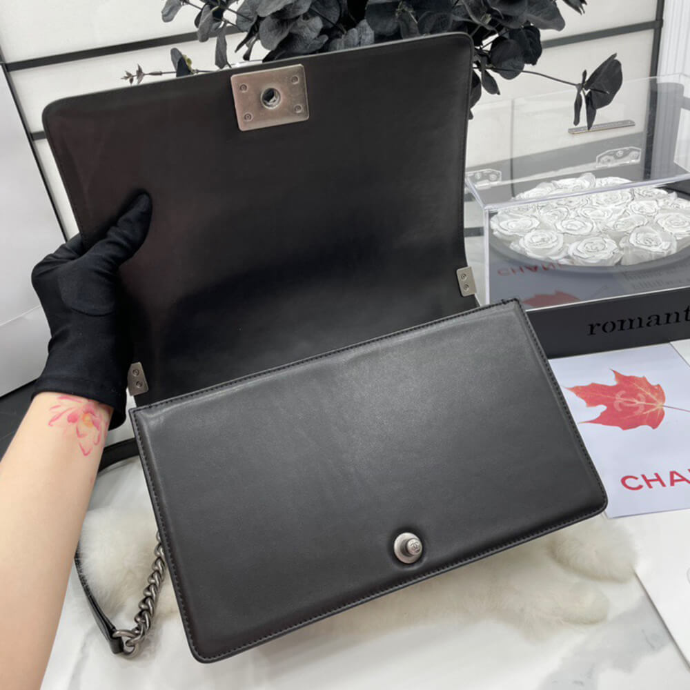 LARGE BOY Ch**el HANDBAG