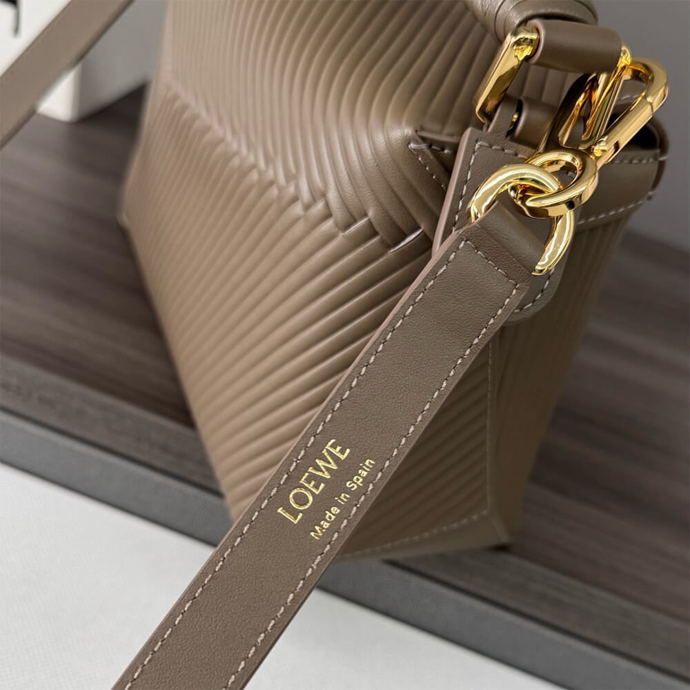 L0ew* Small Puzzle bag in calfskin(HIGH-END GRADE)