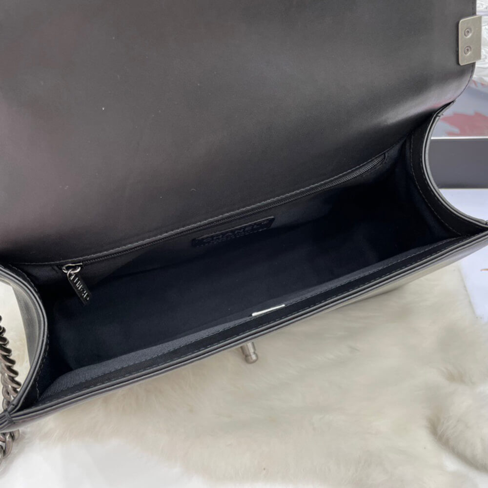 LARGE BOY Ch**el HANDBAG