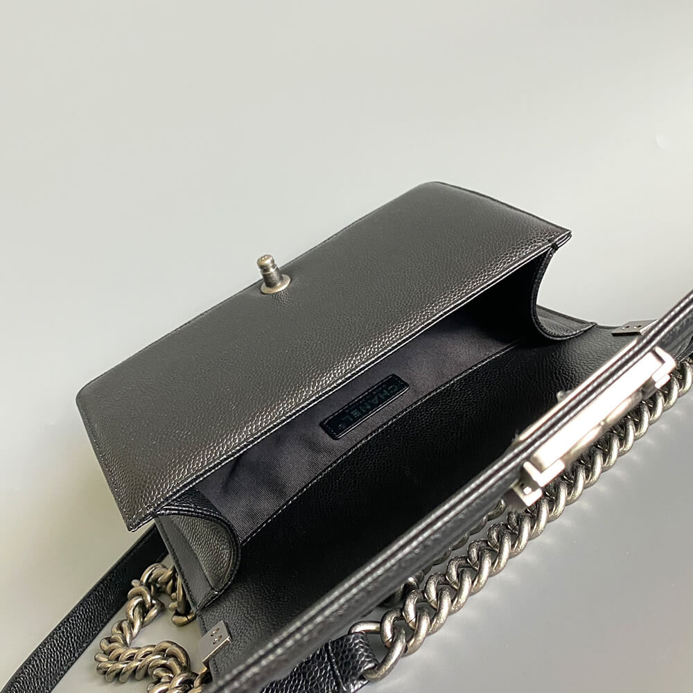 BOY Ch**el HANDBAG(TAX-FREE GRADE)