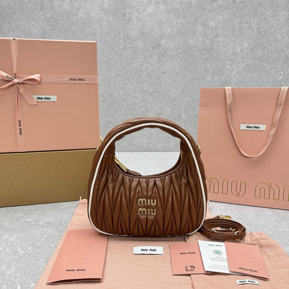 M1um1u Wander matelassé nappa leather bag(HIGH-END GRADE)