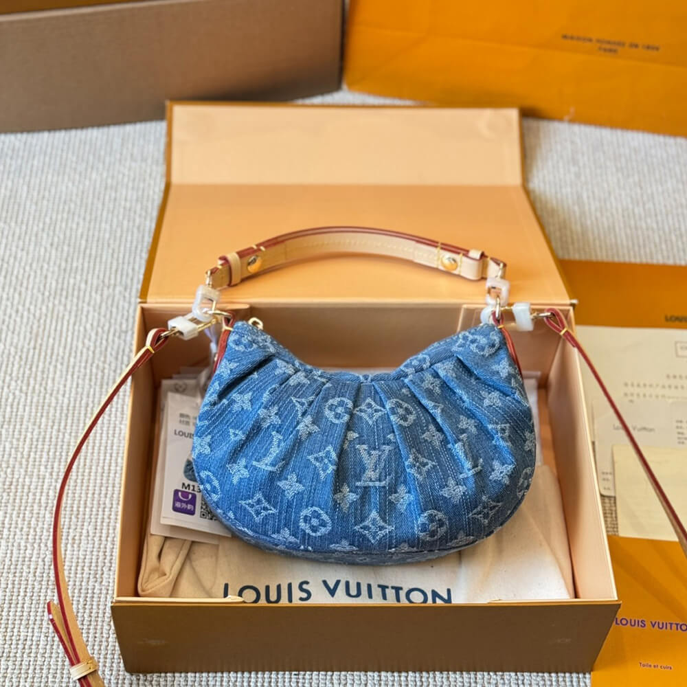 LV Pochette Valley