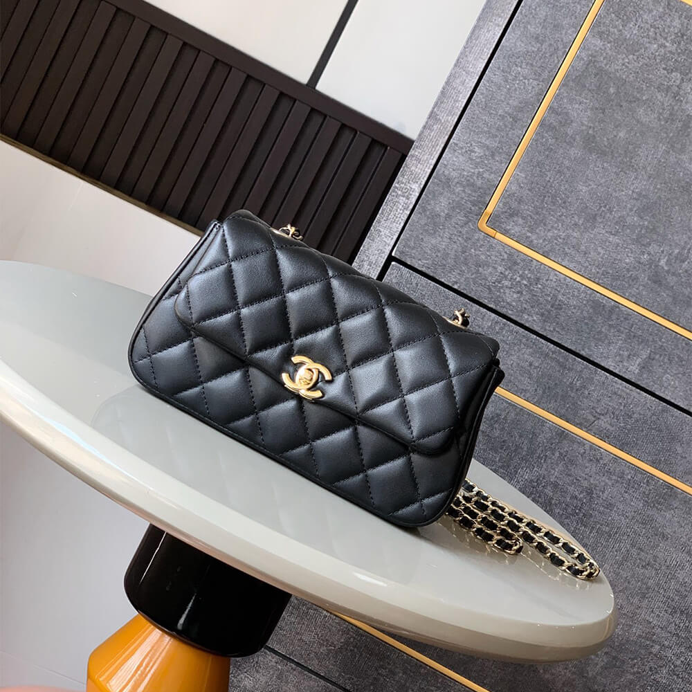 Ch**el FLAP PHONE HOLDER WITH CHAIN(HIGH-END GRADE)