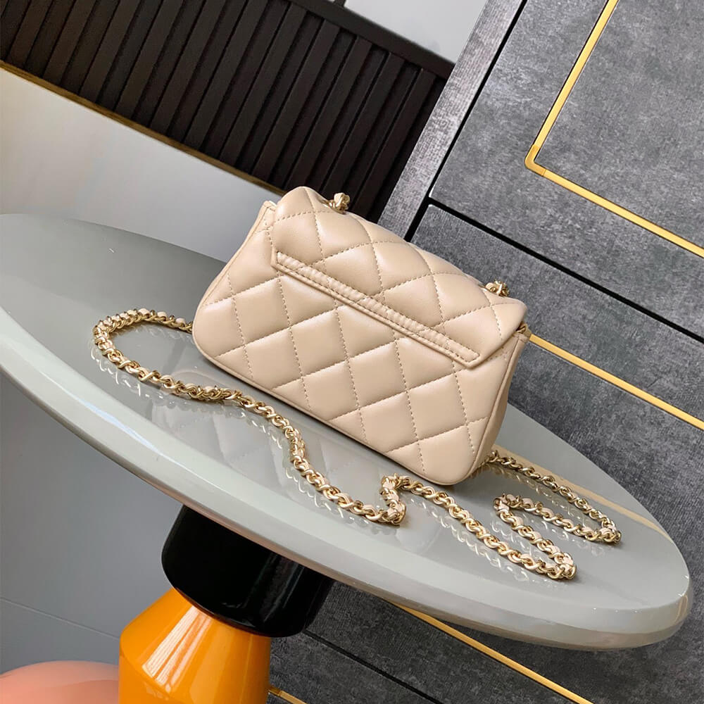 Ch**el Clutch with Chain(HIGH-END GRADE)