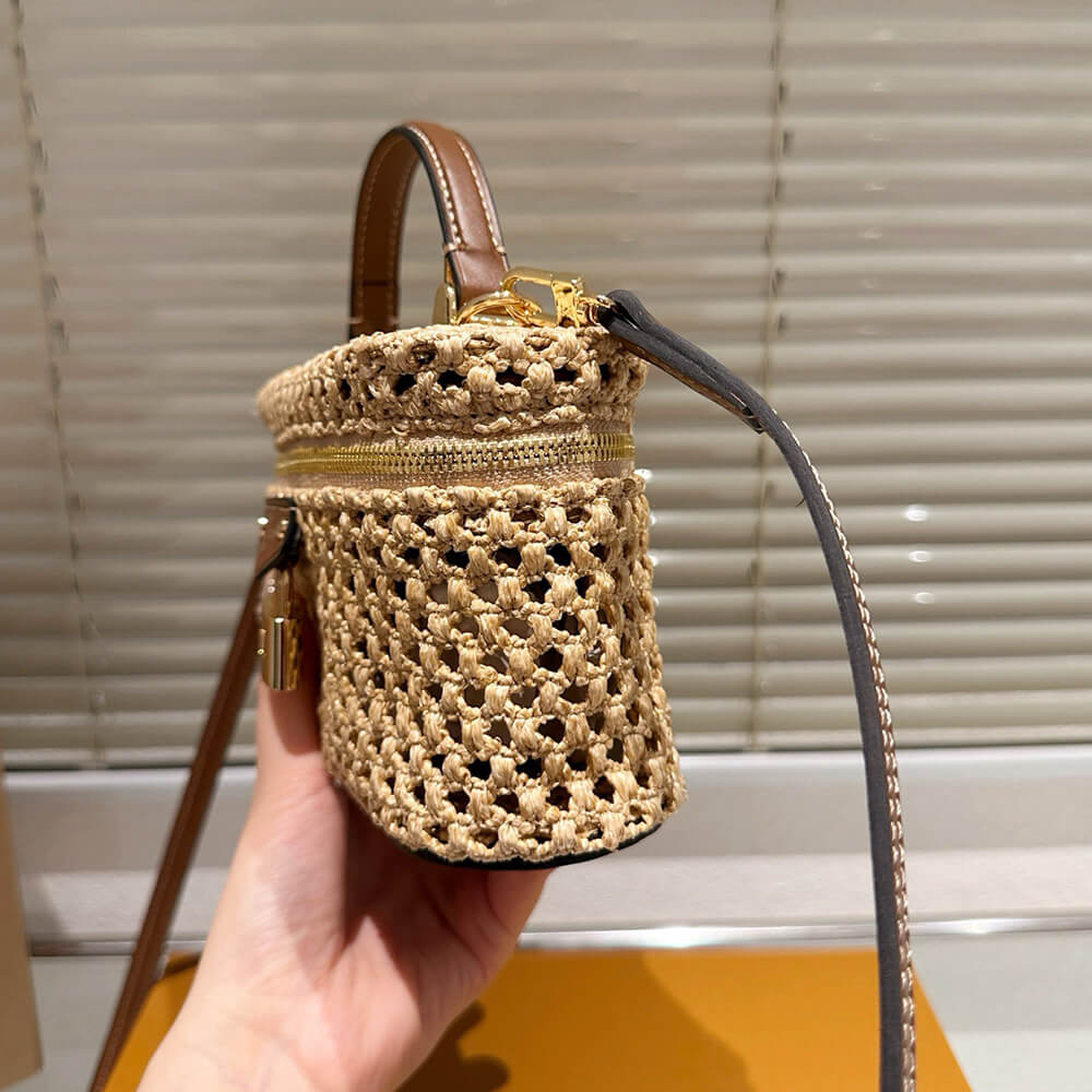 LV Vanity Chain Pouch(high-end grade)