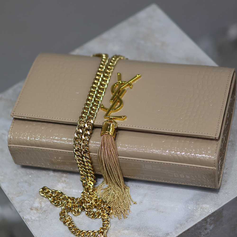 KATE SMALL TASSEL IN CROCODILE-EMBOSSED LEATHER(HIGH-END GRADE)