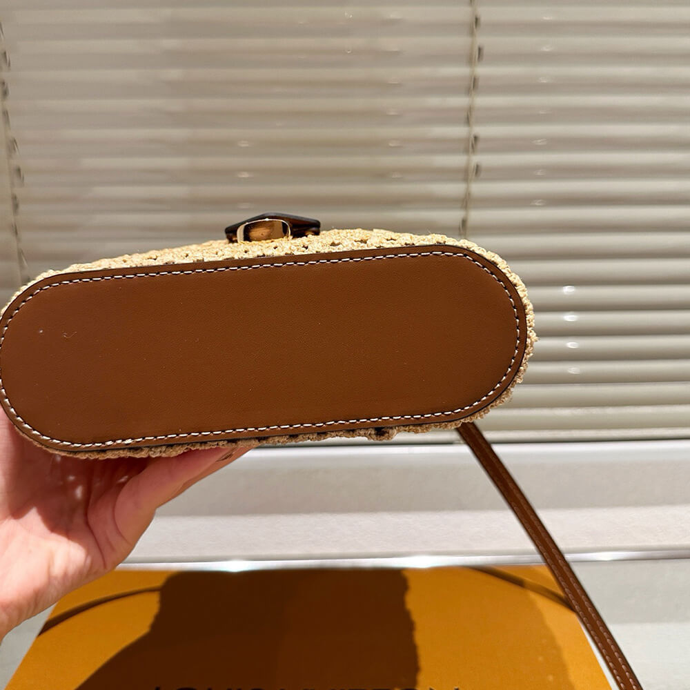 LV Vanity Chain Pouch(high-end grade)