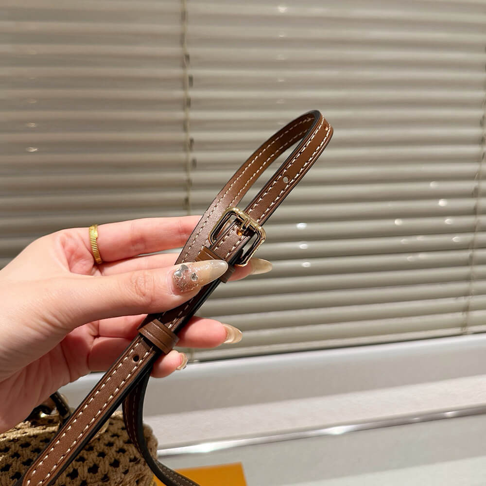 LV Vanity Chain Pouch(high-end grade)