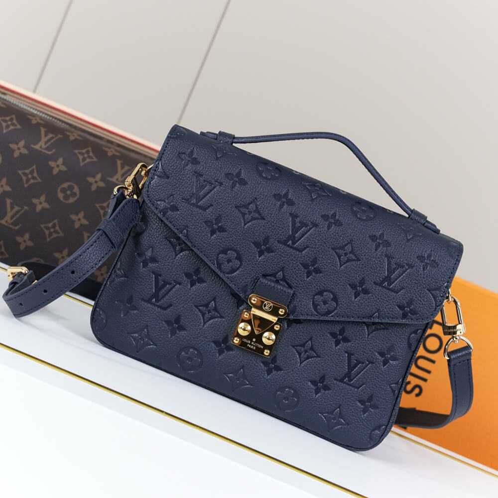 LV Pochette Métis Bag